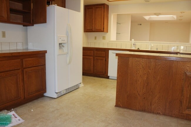 Building Photo - 2bd/2bth Ocean Hills 55+ Single Level home!