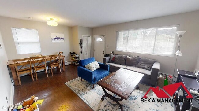 Building Photo - 3 br, 1 bath House - 1734 Abbott Ave Uppr