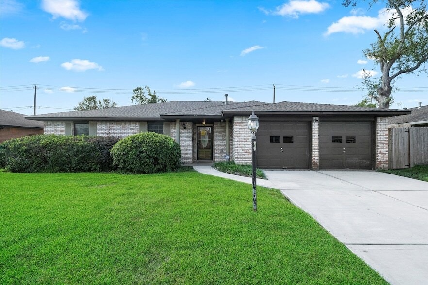 Primary Photo - 2226 Droxford Dr
