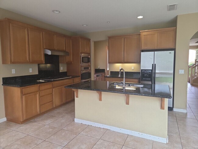 Building Photo - 5220 Antiquity Cir