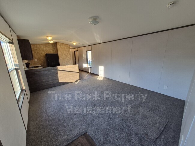 Foto del edificio - 16225 County Rd 1525