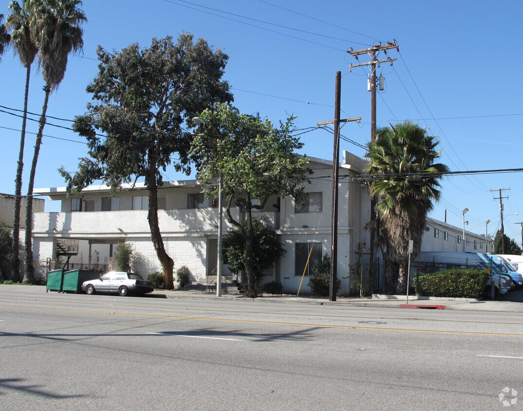Foto principal - Woodruff Ave Apartments