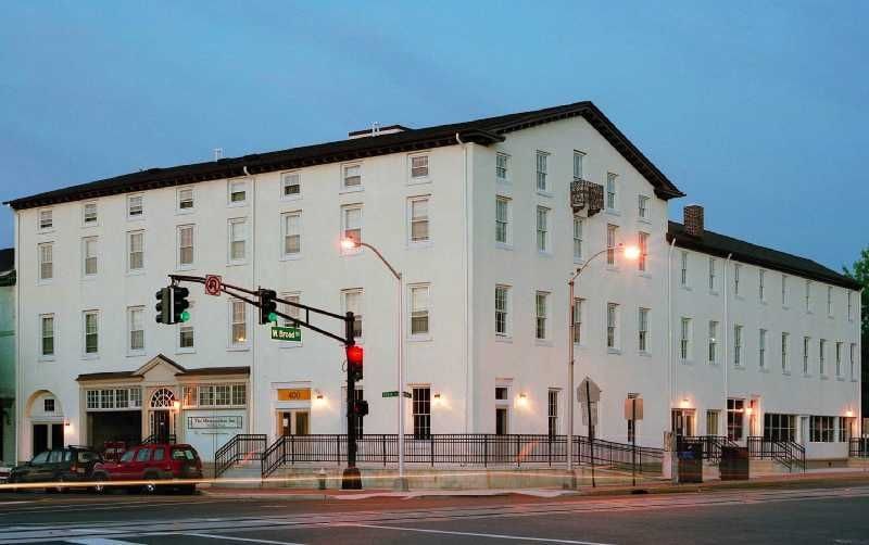Primary Photo - Metropolitan Inn