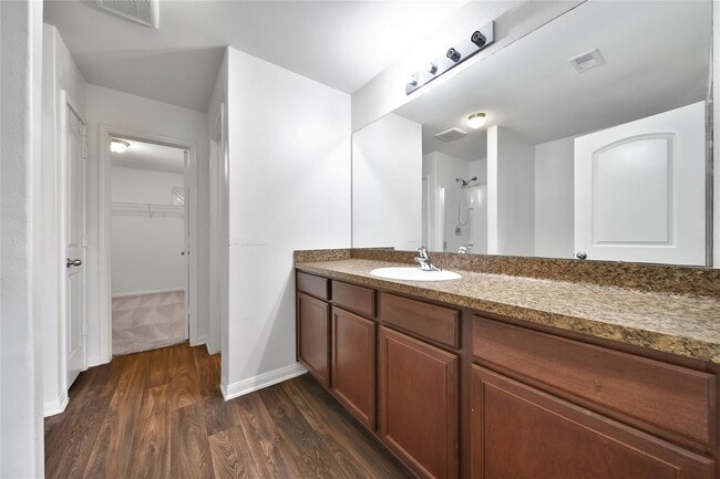 Building Photo - 2524 Watersail Dr