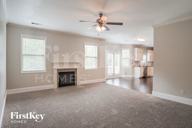 Foto del edificio - 2736 Bluestone Dr SW