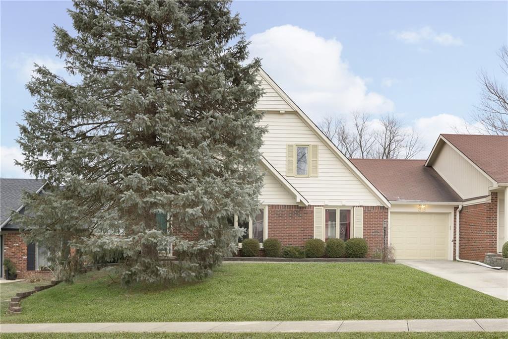 33 Woodacre Dr, Carmel, IN 46032 Condo for Rent in Carmel, IN