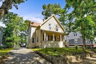 Building Photo - 78 Birch St