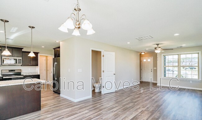 Foto del edificio - 276 Lockeland Park Dr