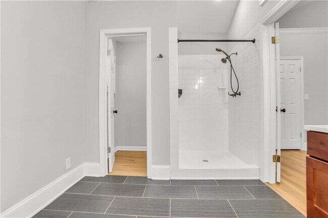 Foto del edificio - 2925 Arden Rd NW