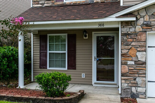 Building Photo - 388 Longfellows Ln