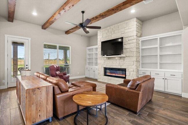 Building Photo - 3020 Keifer Marshall Dr