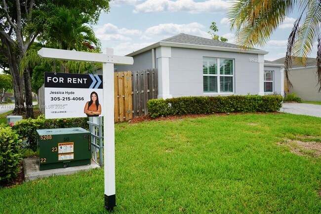 Foto del edificio - 9802 SW 222nd Terrace