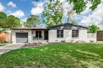 Building Photo - 2427 Tolosa Dr