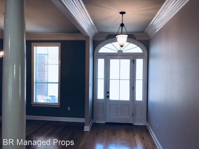 Foto del edificio - 11384 River Highlands Dr