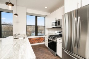 Foto del edificio - 685 Lawrence St