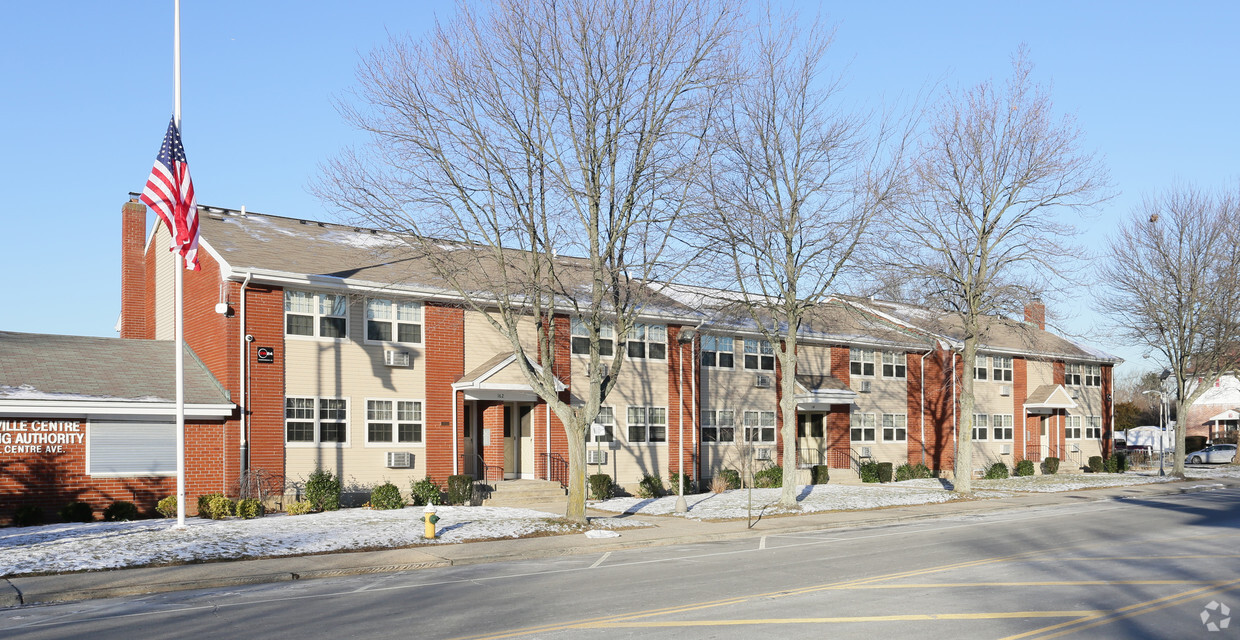 Primary Photo - 160 N Centre Ave