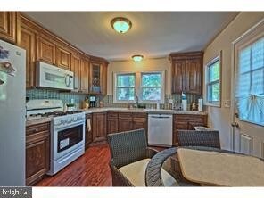 Primary Photo - 106 Beideman Ave