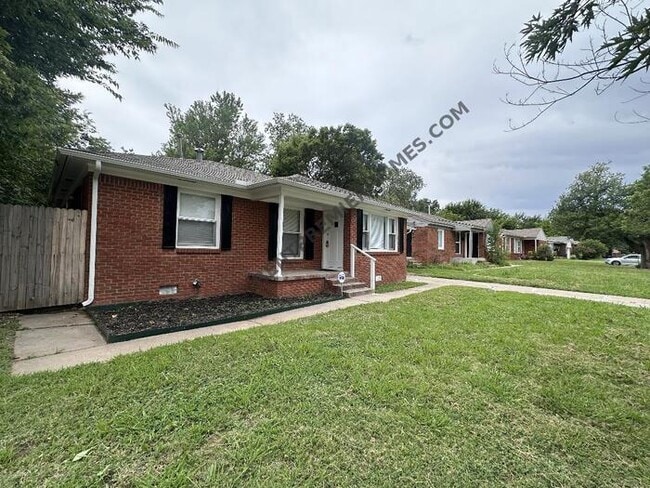 Building Photo - 1504 Casady Ln