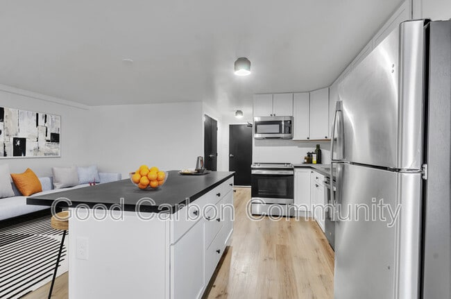 Foto del edificio - 111 Porter Ave