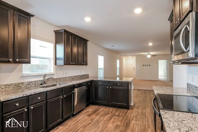 Foto del edificio - Coming Soon!