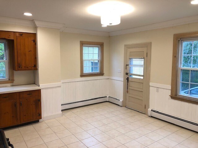 Building Photo - 90 Messinger St