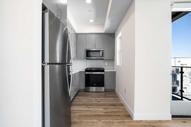 Foto del edificio - 3308 Mentone Ave