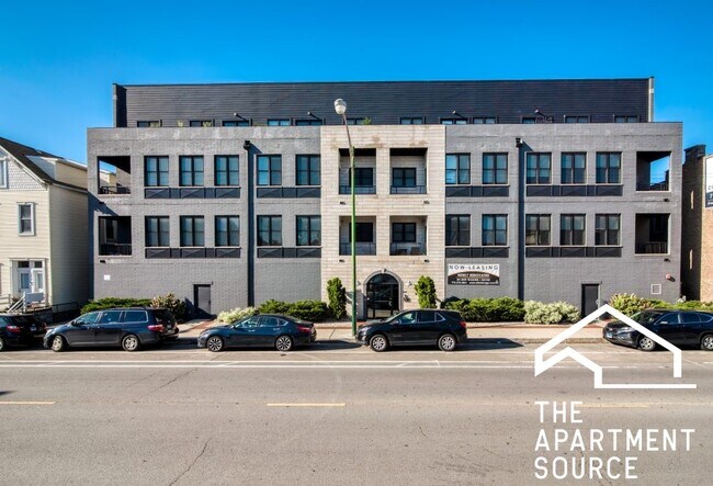 Foto del edificio - 2500 N Clybourn Ave
