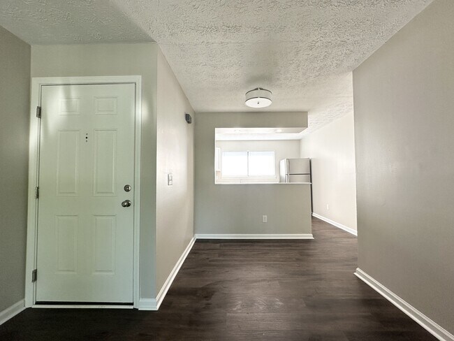 Foto del edificio - 2825 Snow Rd