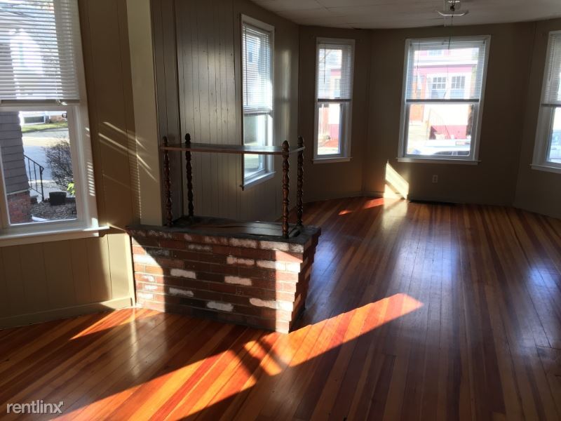 Primary Photo - 46 Herschel St