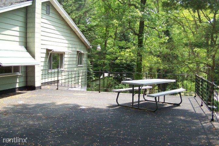 Building Photo - 3 br, 2 bath Apartment - 6326 12th Street