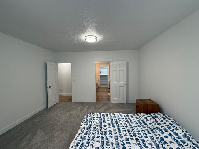 Building Photo - 9676 S Cindy Ln