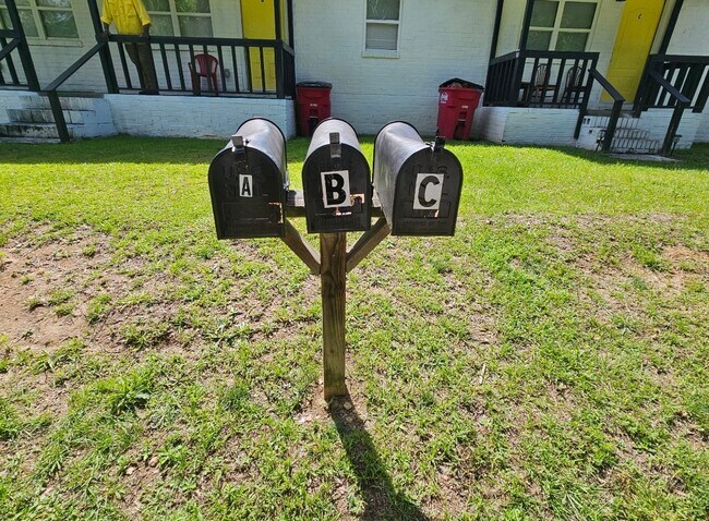 Building Photo - 1626 Telfair Street Ln