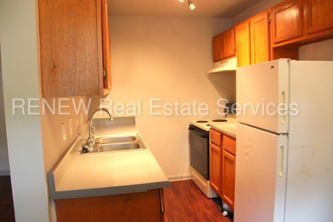 Foto del edificio - 550 Harding Pl