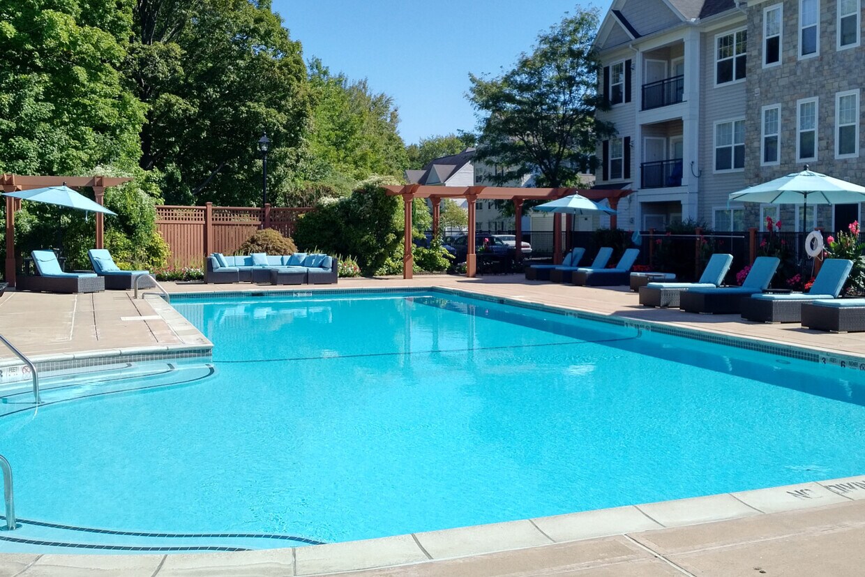 Spark Bloomfield Apartments Bloomfield, CT