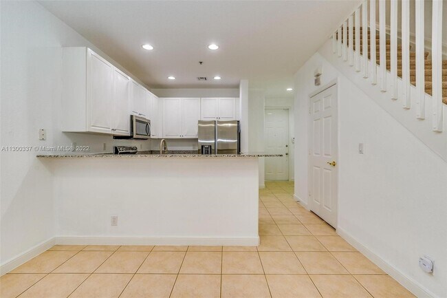 Building Photo - 7444 Willow Grove Pl