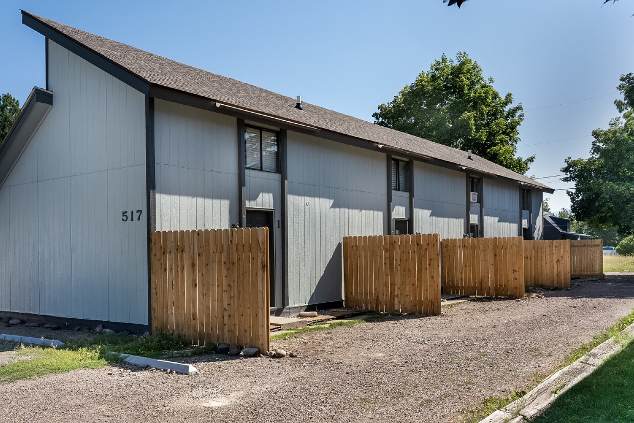 517 1st Ave E Unit 4, Columbia Falls, MT 59912 Room for Rent in