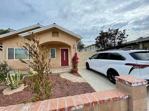 Building Photo - 341 Franklin Ln