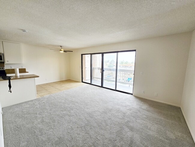 Building Photo - 4705 Marina Dr