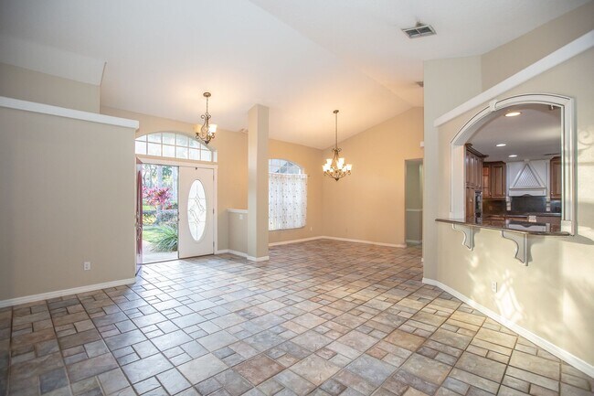 Building Photo - FOR RENT!!! STUNNING AND SPACIOUS 5 BEDROOM SINGLE FAMILY HOME...