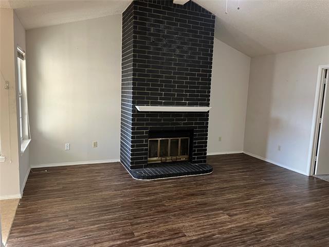Building Photo - 702 Woodland Ct