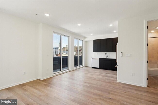 Foto del edificio - 225 N 12th St