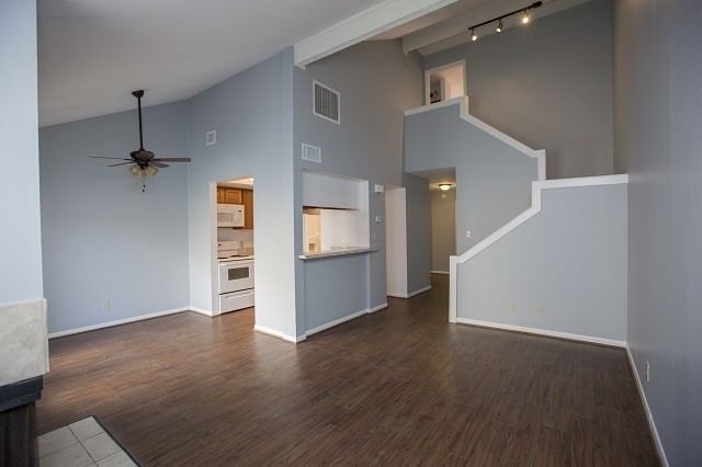 Building Photo - Tucker Property Management Townhomes