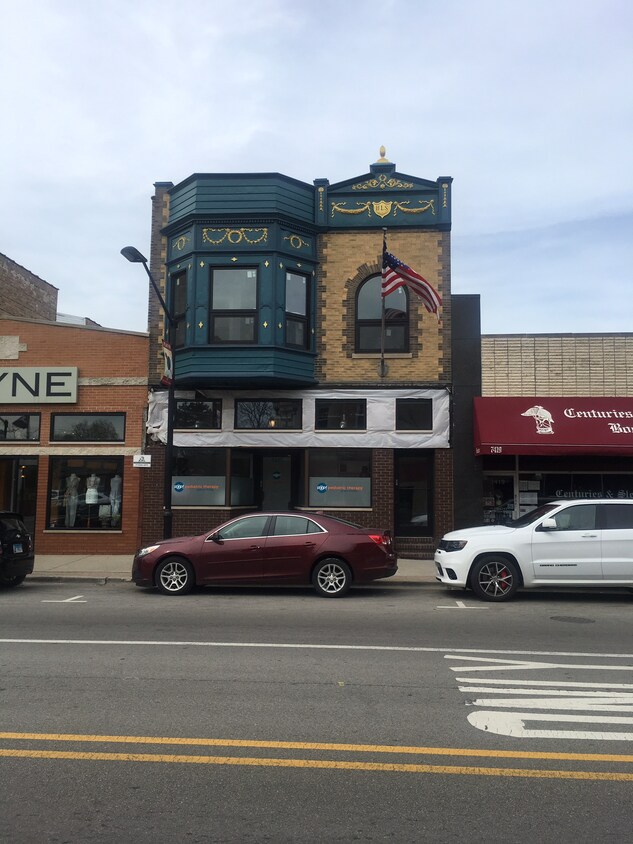 Foto principal - 7421 Madison St