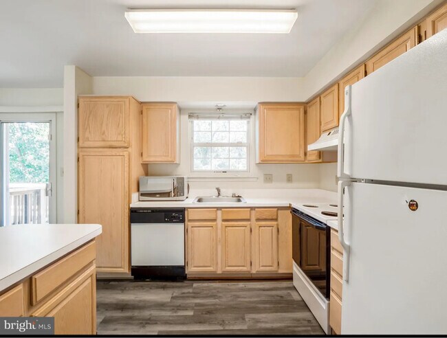 Foto del edificio - 13706 Captain Marbury Ln