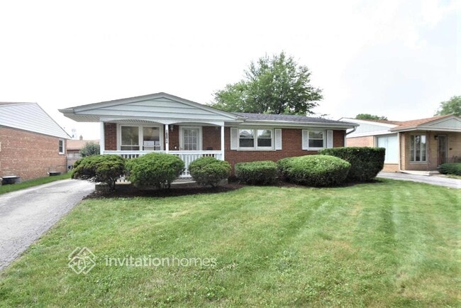 Building Photo - 10024 Mulberry Ave