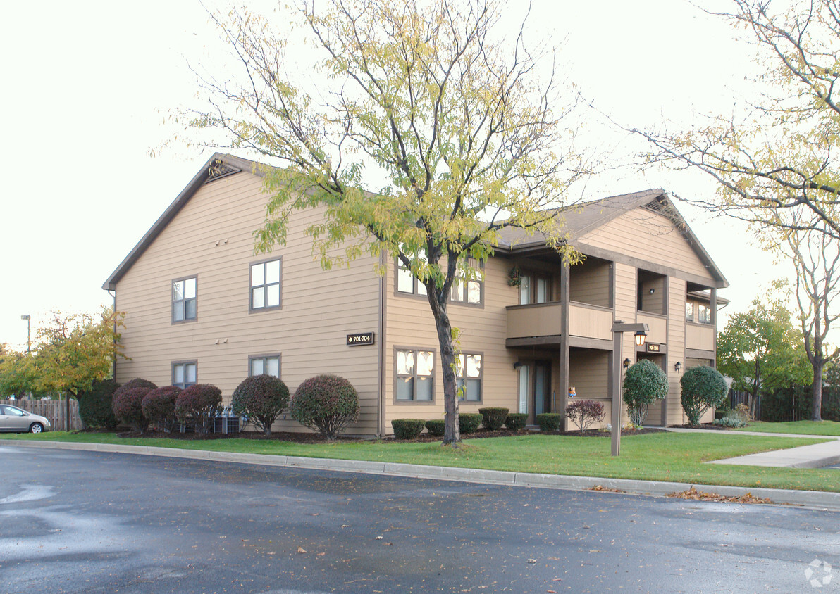 Primary Photo - Park Titus Apartments