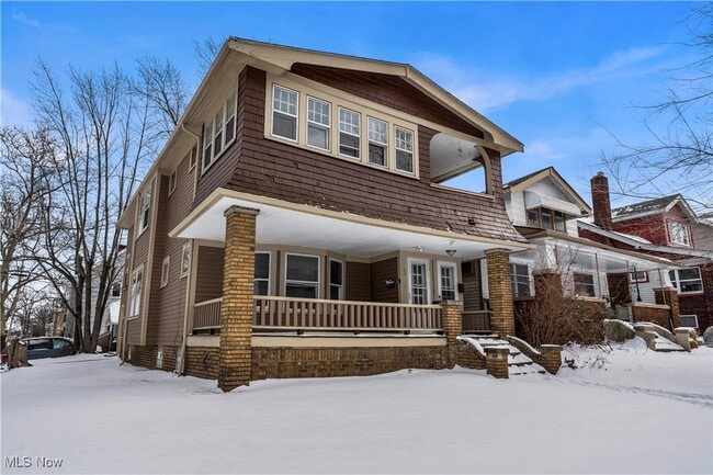 Foto del edificio - 3219 W 116th St