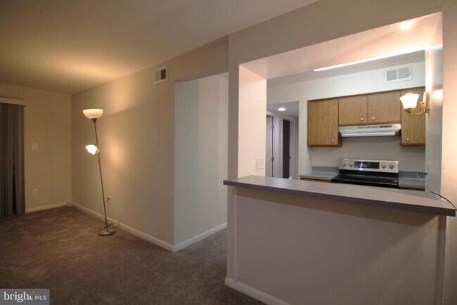 Foto del edificio - 5790 Rexford Ct