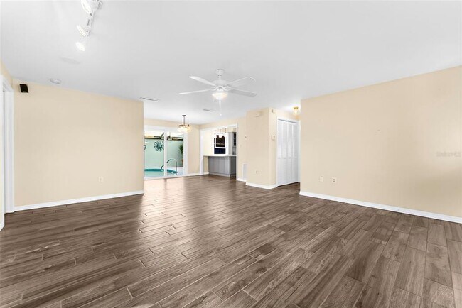 Foto del edificio - 3403 66th St Ct W