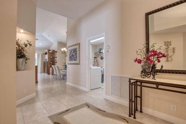Building Photo - 5683 Fountains Dr S